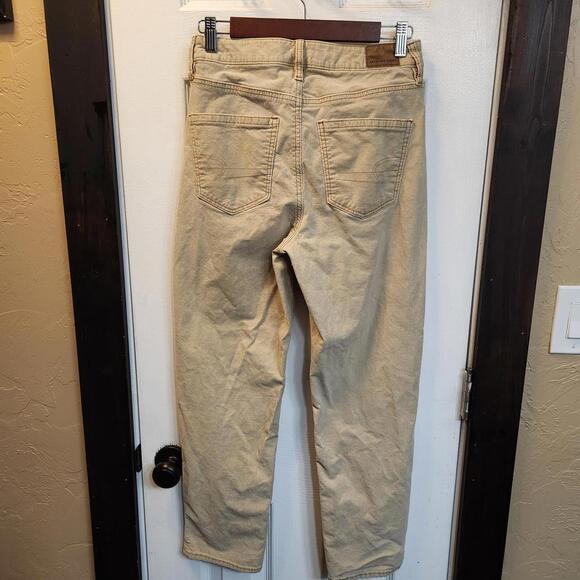 AEO Women's Tan Corduroy Mom Straight Jeans- 6 Regular - Picture 5 of 9